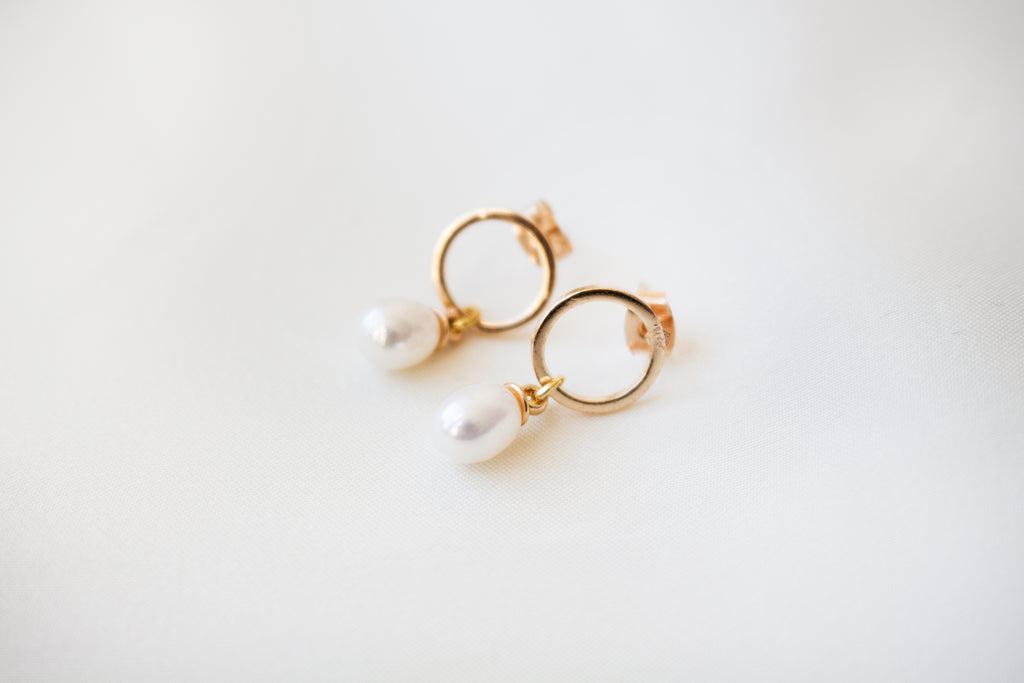 Circle Pearls Earrings